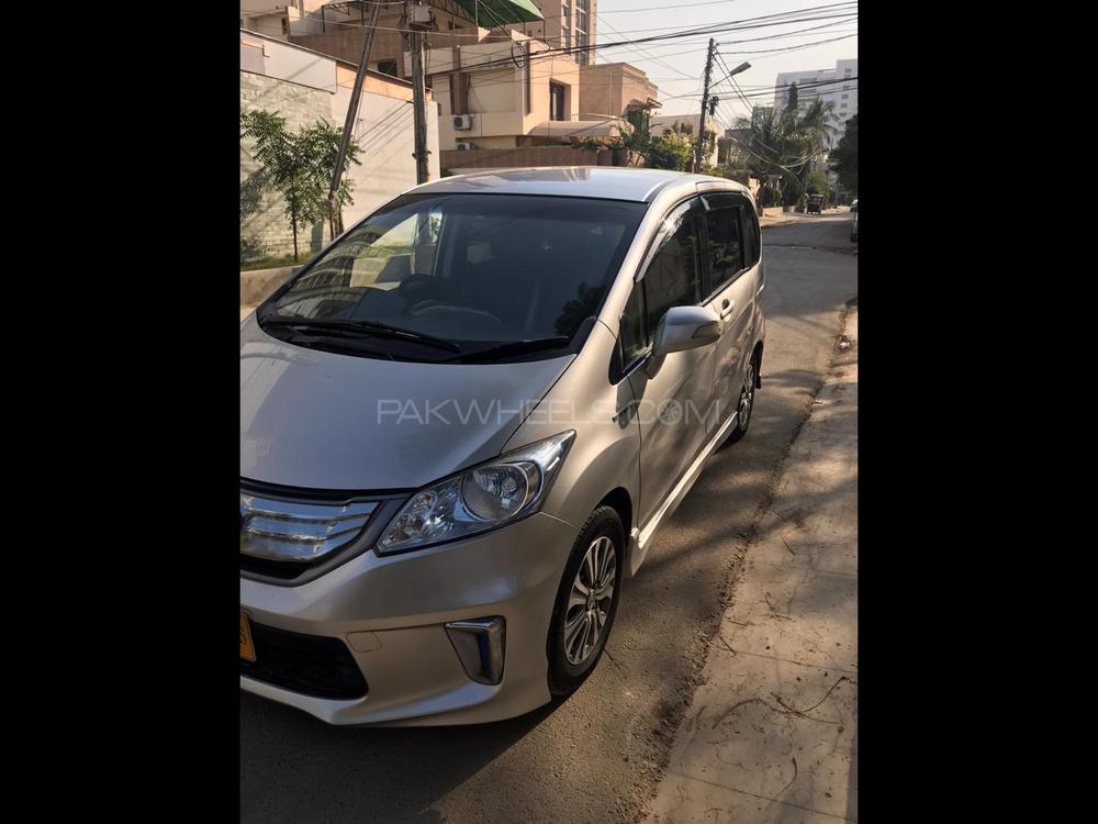 Honda Freed 2013 for Sale in Karachi Honda Freed 2013 for Sale in Karachi Image-5