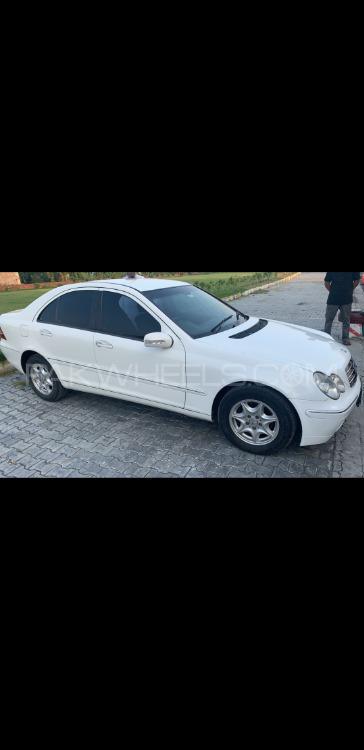 Mercedes Benz 200 D 2002 for Sale in Mardan Mercedes Benz 200 D 2002 for Sale in Mardan Image-9