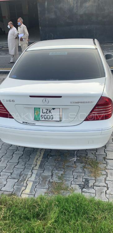 Mercedes Benz 200 D 2002 for Sale in Mardan Mercedes Benz 200 D 2002 for Sale in Mardan Image-5