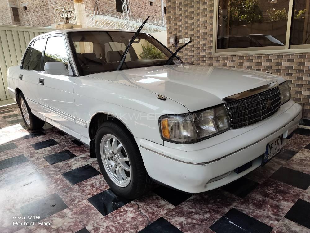 Toyota Crown 1993 for Sale in Fateh Jang Image-1
