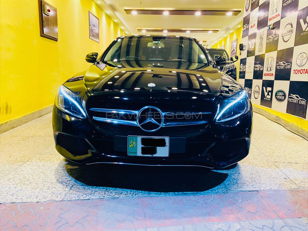 Mercedes Benz C Class 2016 for Sale in Lahore Image-1