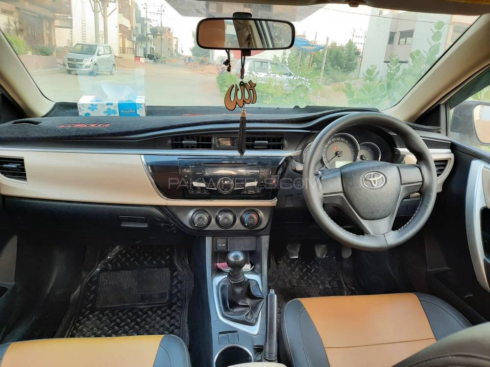 Toyota Corolla 2014 for Sale in Karachi Toyota Corolla 2014 for Sale in Karachi Image-9