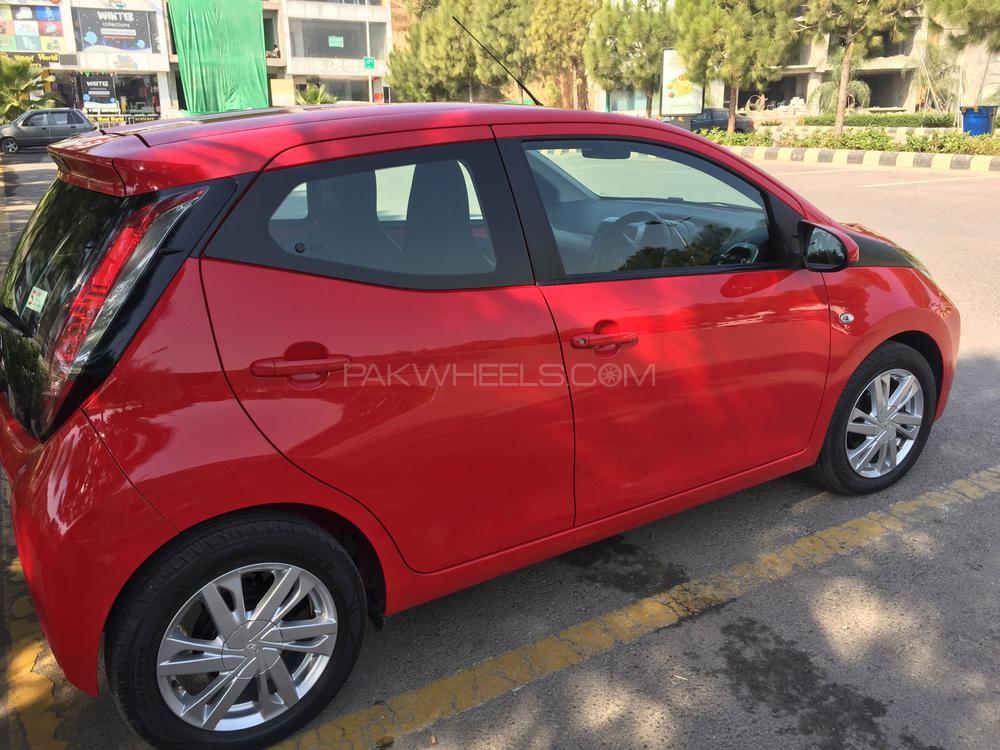 Toyota Aygo 2016 for Sale in Rawalpindi Toyota Aygo 2016 for Sale in Rawalpindi Image-4