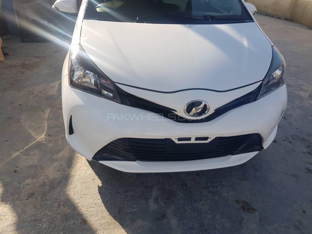 Toyota Vitz 2016 for Sale in Sialkot Image-1