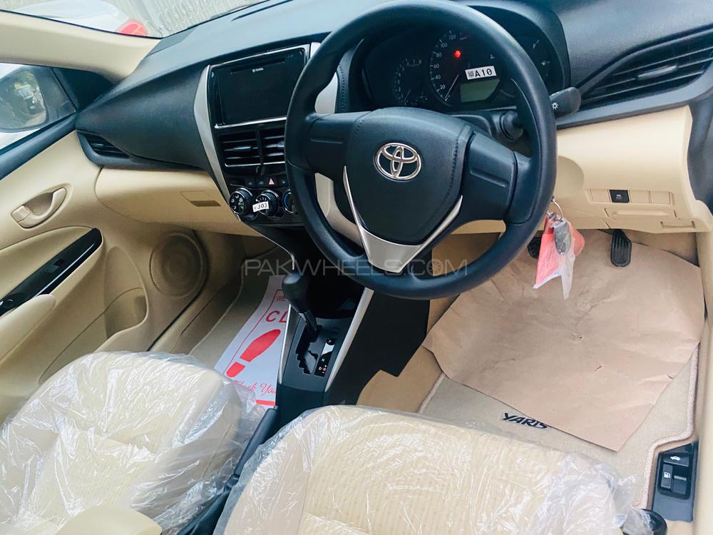 ٹویوٹا یارس سیڈان 2020 for Sale in گجرانوالہ ٹویوٹا یارس سیڈان 2020 for Sale in گجرانوالہ Image-4