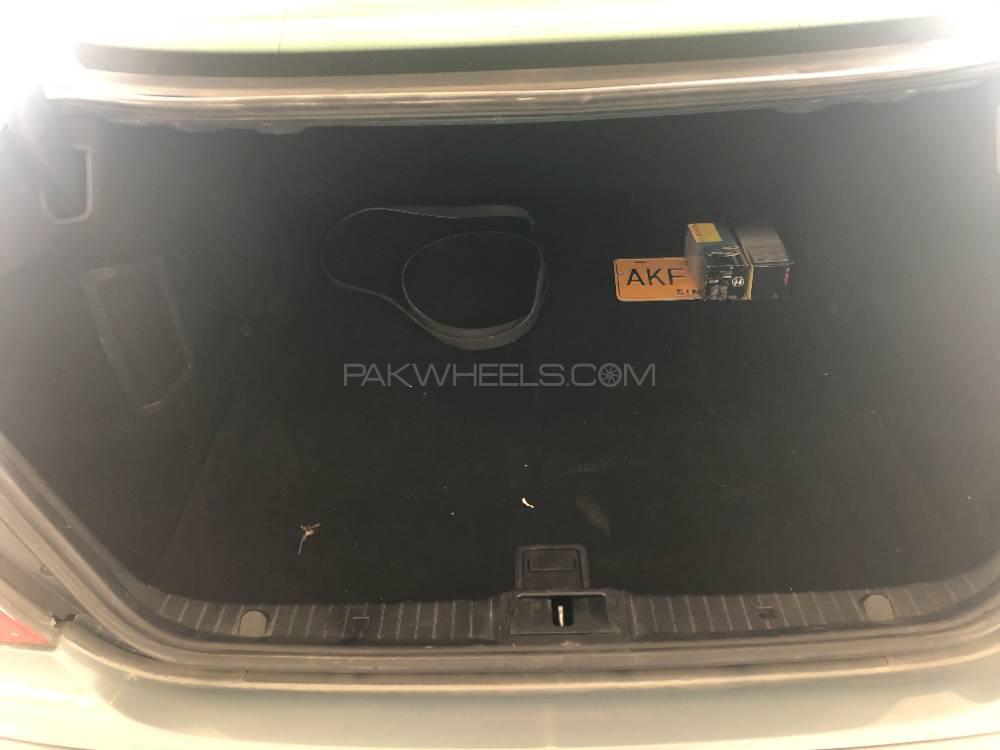 Mercedes Benz E Class 2006 for Sale in Karachi Mercedes Benz E Class 2006 for Sale in Karachi Image-8