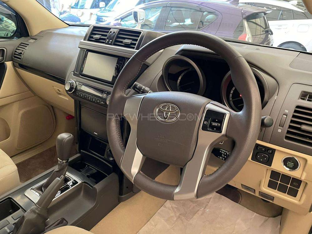 Toyota Prado 2016 for Sale in Lahore Toyota Prado 2016 for Sale in Lahore Image-5