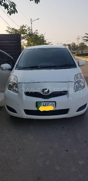 Toyota Vitz 2009 for Sale in Faisalabad Image-1