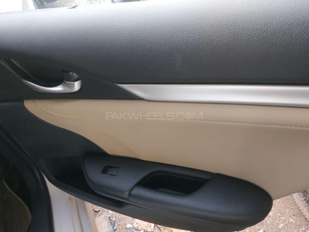 Honda Civic 2020 for Sale in Islamabad Honda Civic 2020 for Sale in Islamabad Image-11