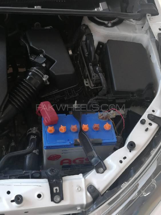 Toyota Corolla 2017 for Sale in Bahawalpur Toyota Corolla 2017 for Sale in Bahawalpur Image-8