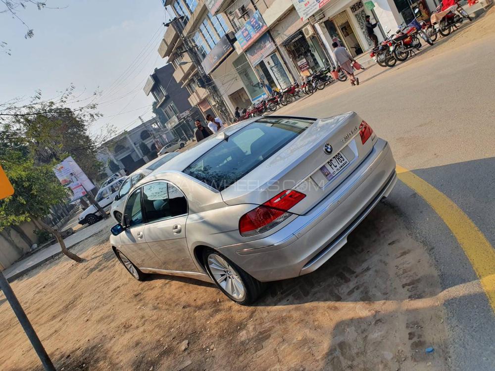 BMW 7 Series 2005 for Sale in Pir mahal BMW 7 Series 2005 for Sale in Pir mahal Image-3