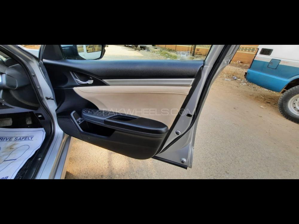 Honda Civic 2017 for Sale in Karachi Honda Civic 2017 for Sale in Karachi Image-12