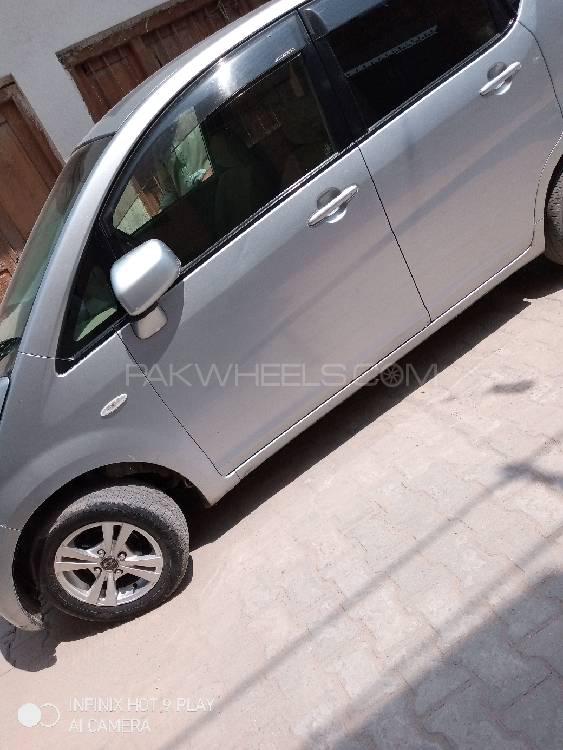 Daihatsu Move 2010 for Sale in Multan Daihatsu Move 2010 for Sale in Multan Image-13