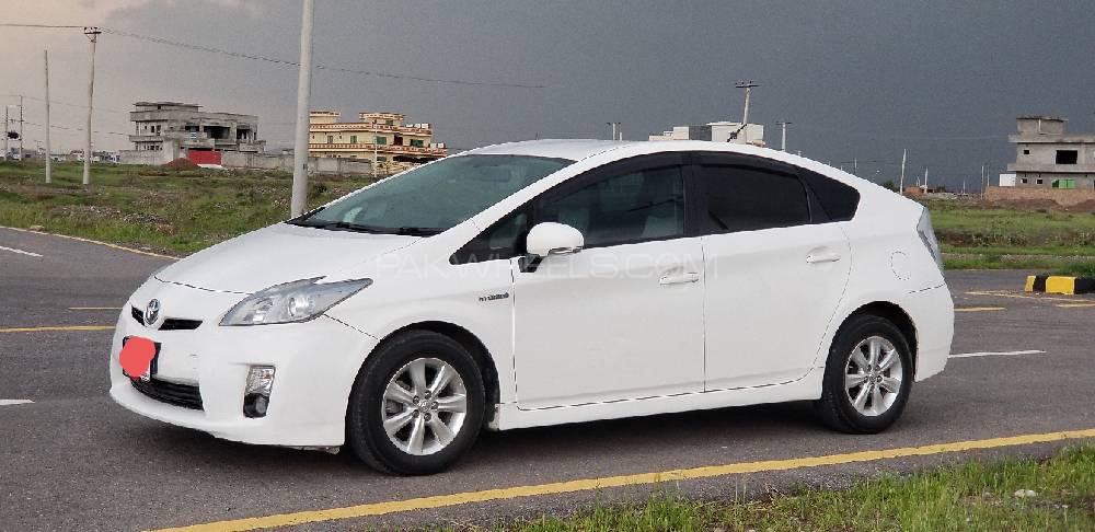 Toyota Prius 2010 for Sale in Peshawar Image-1