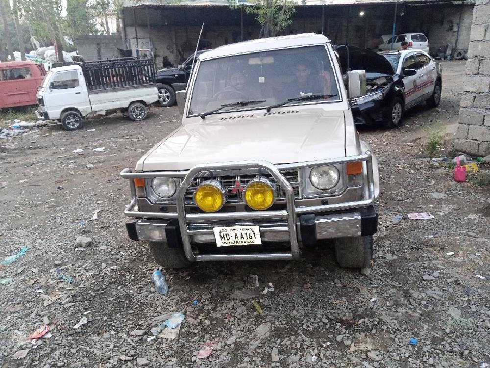 Mitsubishi Pajero 1988 for Sale in Abbottabad Mitsubishi Pajero 1988 for Sale in Abbottabad Image-2