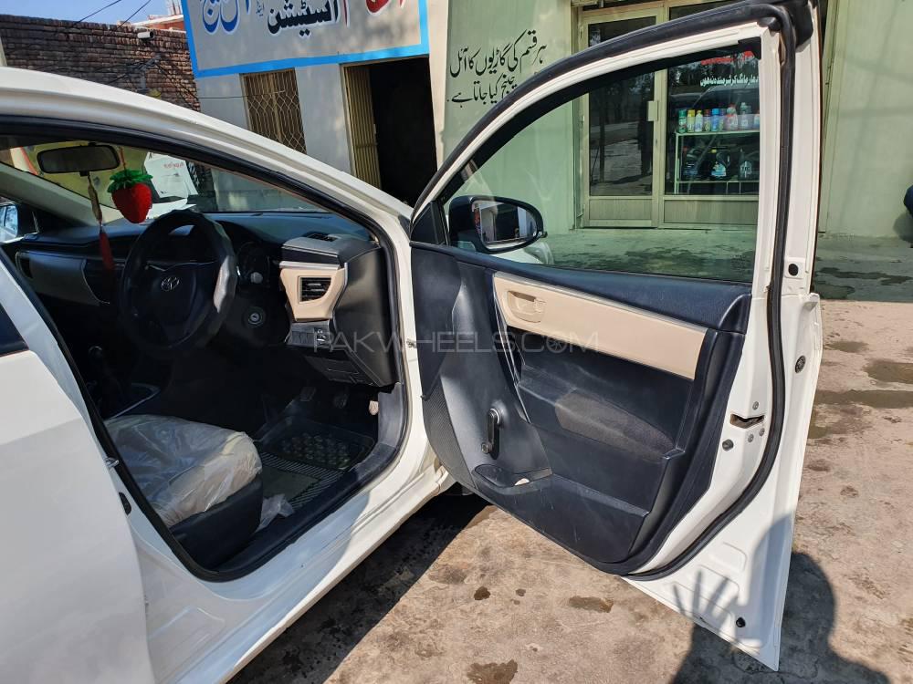 Toyota Corolla 2015 for Sale in Chakwal Toyota Corolla 2015 for Sale in Chakwal Image-5
