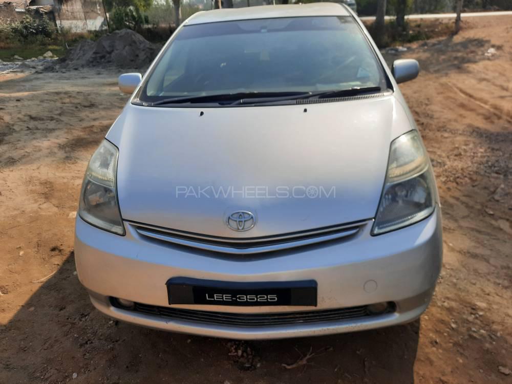 Toyota Prius 2007 for Sale in Mardan Image-1