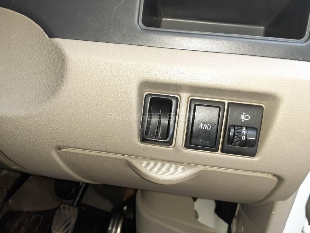 مازدا سکرم وین 2014 for Sale in لاہور مازدا سکرم وین 2014 for Sale in لاہور Image-7