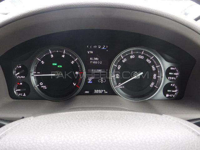 Toyota Land Cruiser 2016 for Sale in Lahore Toyota Land Cruiser 2016 for Sale in Lahore Image-6