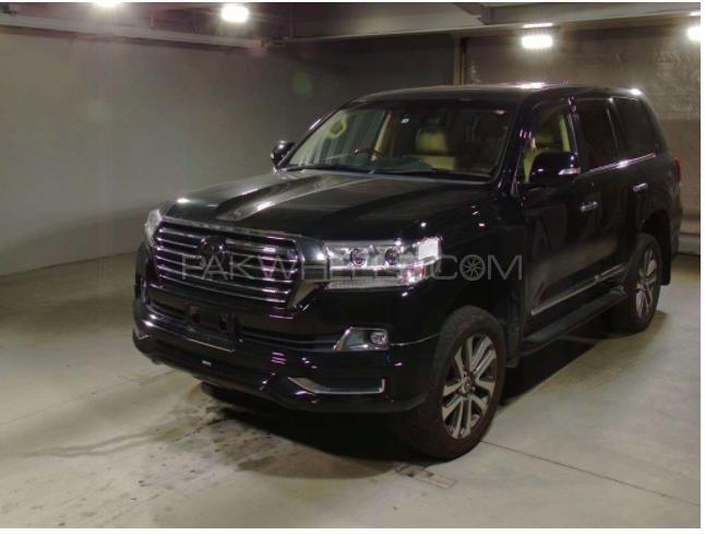 Toyota Land Cruiser 2016 for Sale in Lahore Toyota Land Cruiser 2016 for Sale in Lahore Image-11
