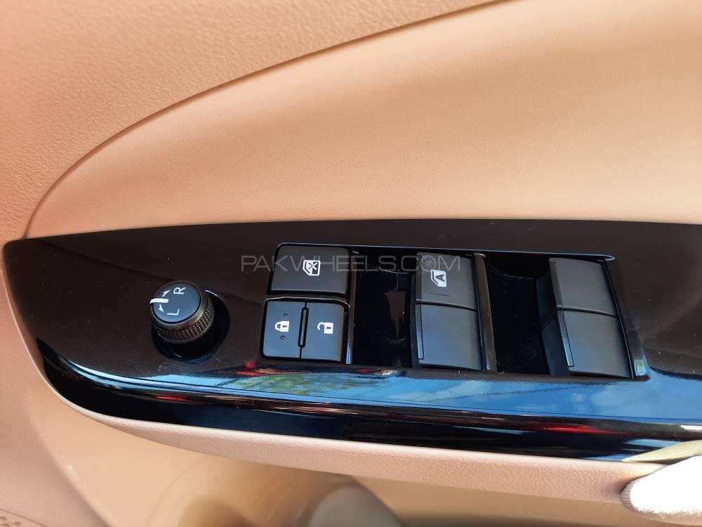 Toyota Yaris Sedan 2020 for Sale in Lahore Toyota Yaris Sedan 2020 for Sale in Lahore Image-14