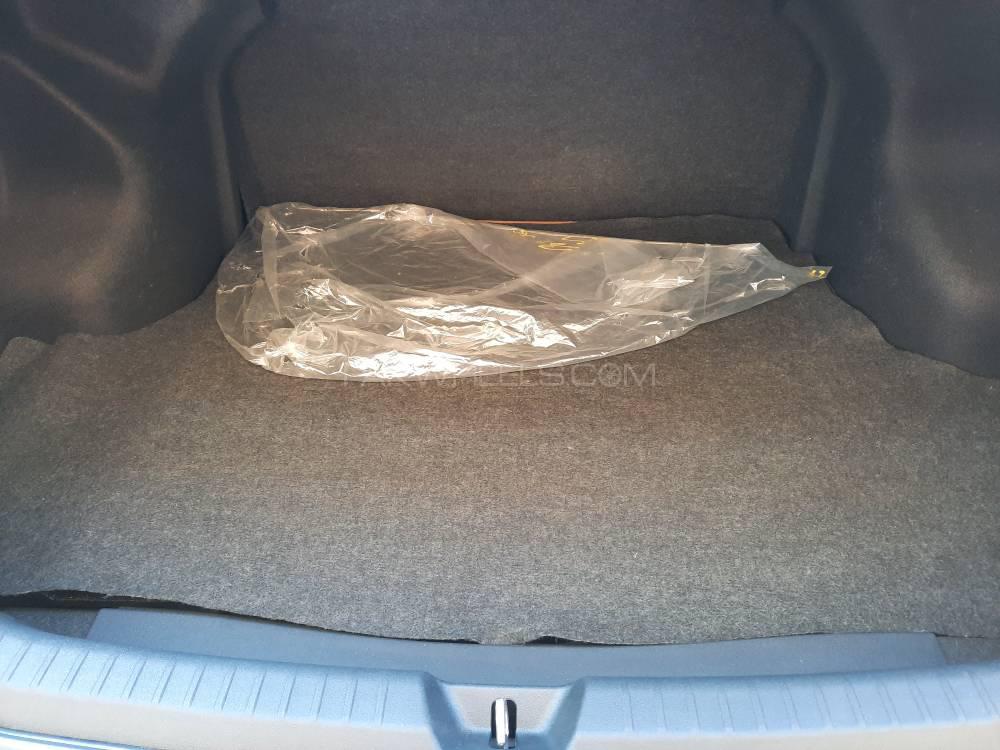 Toyota Yaris Sedan 2020 for Sale in Lahore Toyota Yaris Sedan 2020 for Sale in Lahore Image-18