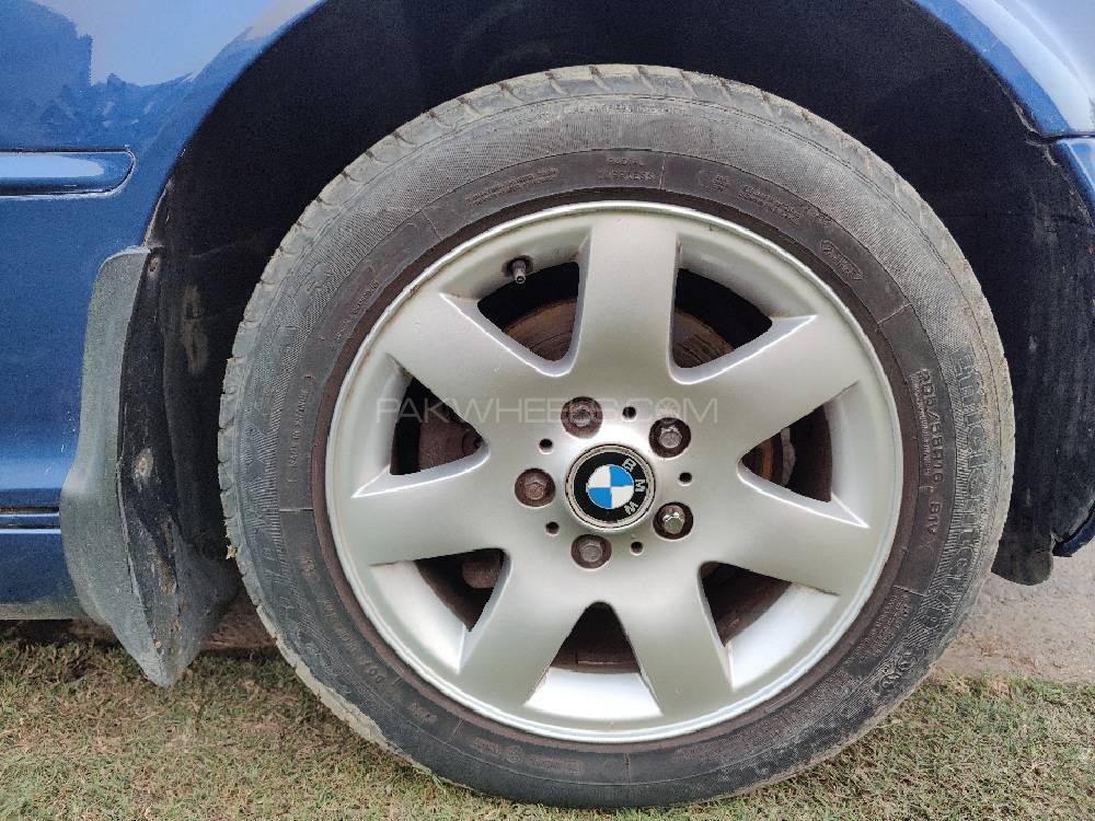 BMW 3 Series 2002 for Sale in Lahore BMW 3 Series 2002 for Sale in Lahore Image-15