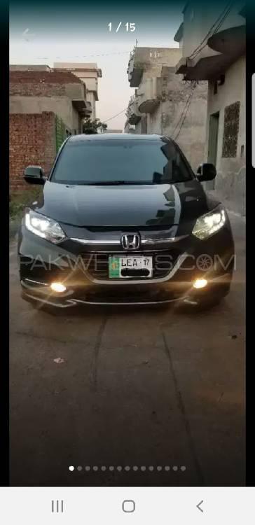 Honda Vezel 2017 for Sale in Lahore Image-1