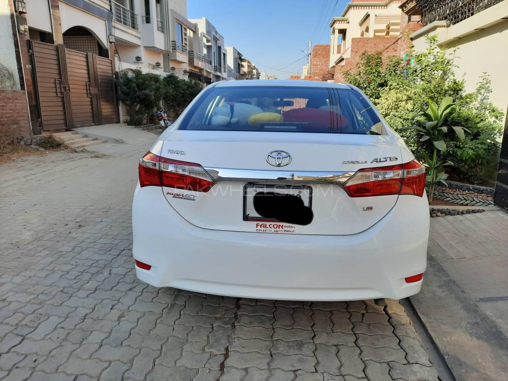 Toyota Corolla 2017 for Sale in Sialkot Image-1