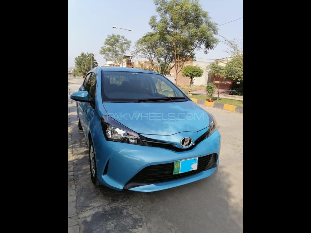 Toyota Vitz 2014 for Sale in Faisalabad Image-1