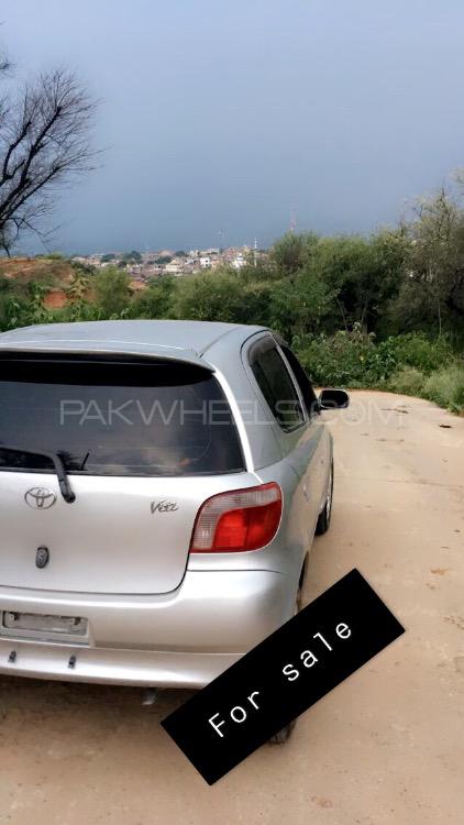 Toyota Vitz 2001 for Sale in Mirpur A.K. Image-1