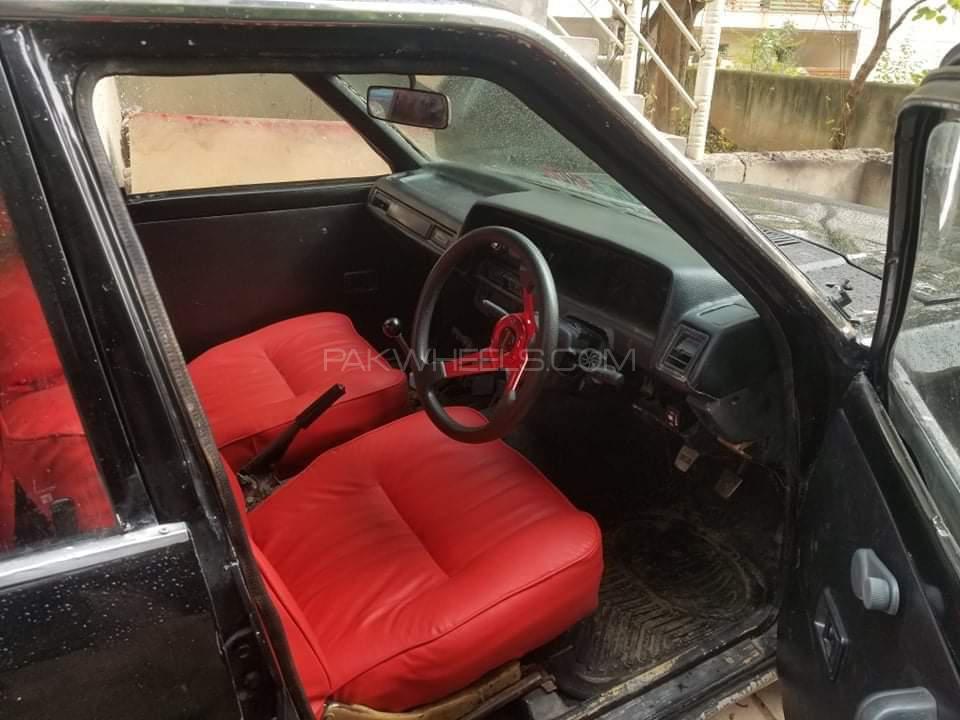 Toyota Corolla - 1981  Toyota Corolla - 1981  Image-10