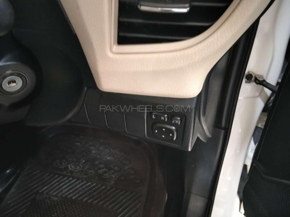 Toyota Corolla 2016 for Sale in Hyderabad Toyota Corolla 2016 for Sale in Hyderabad Image-5
