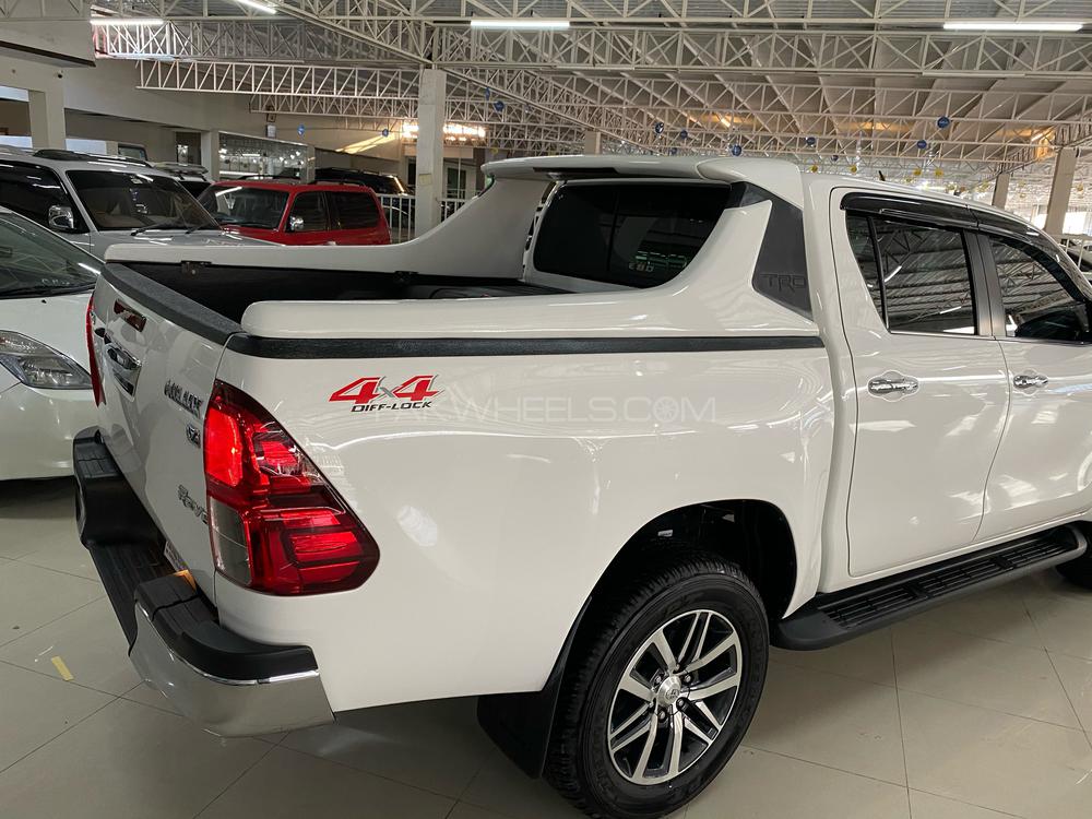 Toyota Hilux 2020 for Sale in Peshawar Toyota Hilux 2020 for Sale in Peshawar Image-3