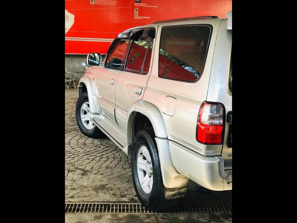 Toyota Surf 2002 for Sale in Sargodha Image-1