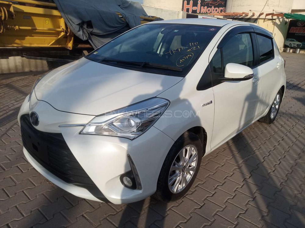 Toyota Vitz 2017 for Sale in Gujranwala Toyota Vitz 2017 for Sale in Gujranwala Image-3