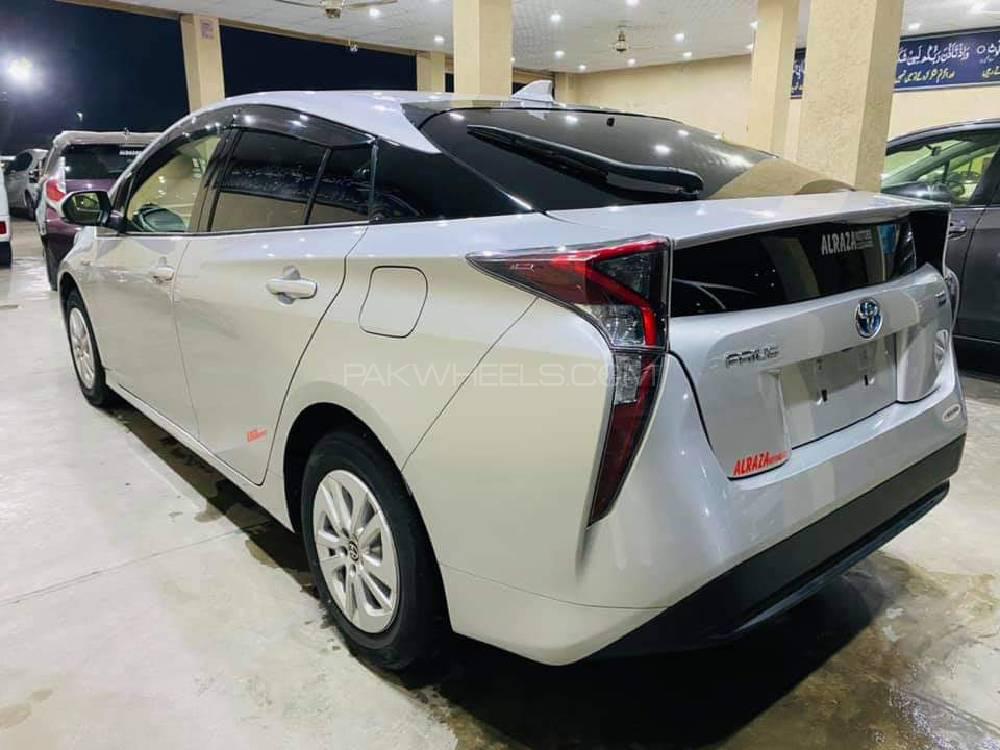 Toyota Prius 2017 for Sale in Gujranwala Toyota Prius 2017 for Sale in Gujranwala Image-5