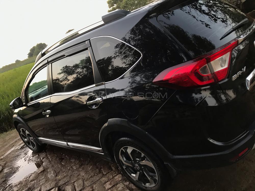 Honda BR-V 2018 for Sale in Gujranwala Honda BR-V 2018 for Sale in Gujranwala Image-2