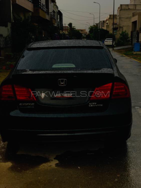 Honda Civic - 2011  Honda Civic - 2011  Image-8