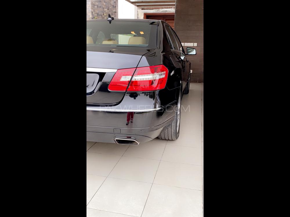 Mercedes Benz E Class 2012 for Sale in Lahore Mercedes Benz E Class 2012 for Sale in Lahore Image-4