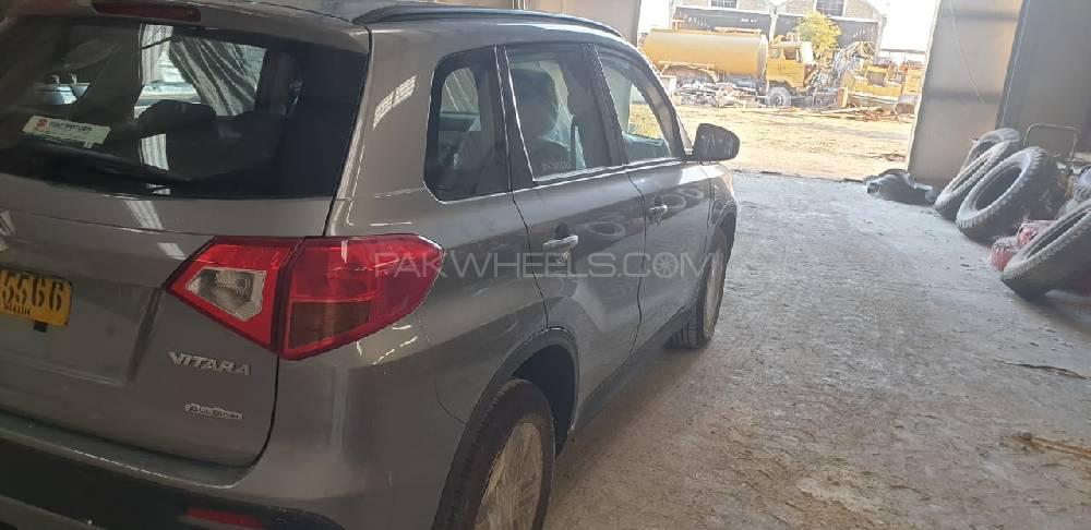 Suzuki Vitara 2018 for Sale in Karachi Suzuki Vitara 2018 for Sale in Karachi Image-5