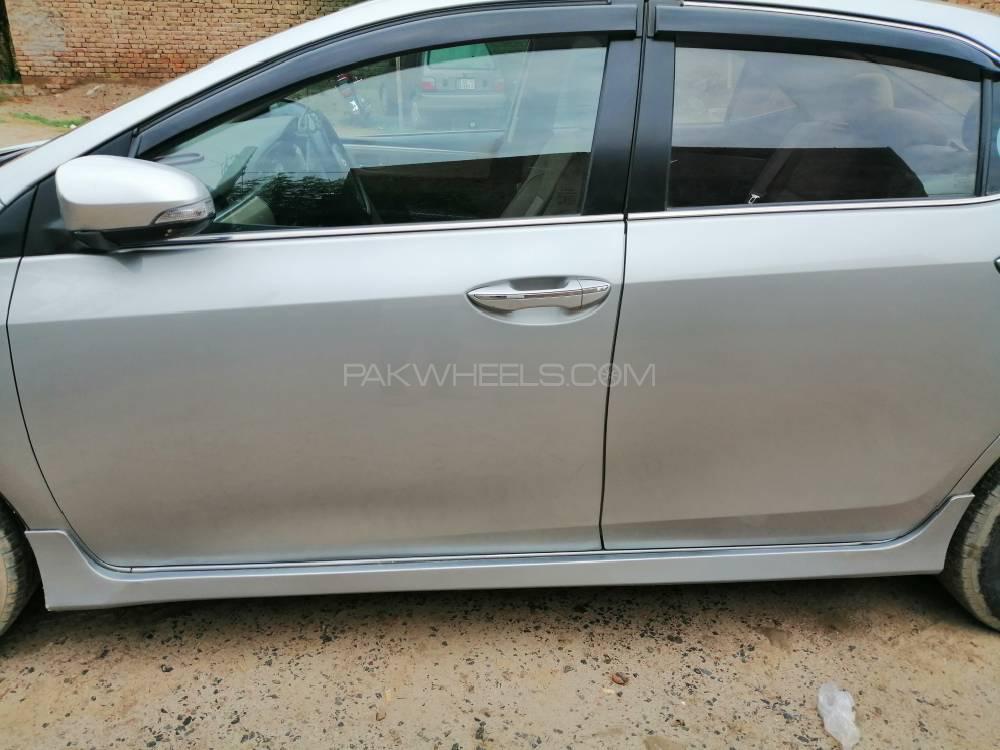 Toyota Corolla 2014 for Sale in Lahore Toyota Corolla 2014 for Sale in Lahore Image-5