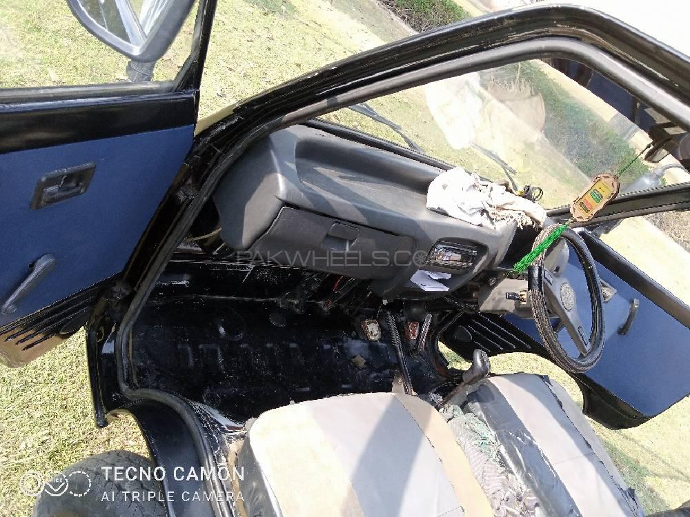 Suzuki Bolan 2011 for Sale in Sahiwal Suzuki Bolan 2011 for Sale in Sahiwal Image-2