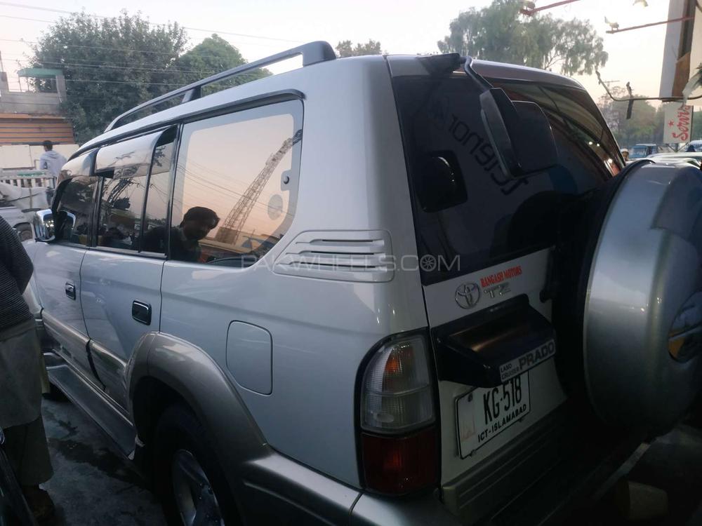 Toyota Prado 2001 for Sale in Peshawar Toyota Prado 2001 for Sale in Peshawar Image-3