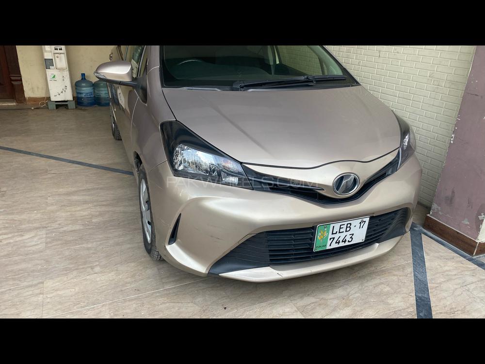 Toyota Vitz 2014 for Sale in Lahore Image-1