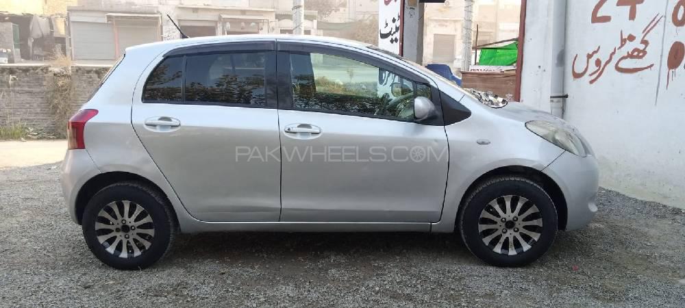 Toyota Vitz 2006 for Sale in Peshawar Toyota Vitz 2006 for Sale in Peshawar Image-4