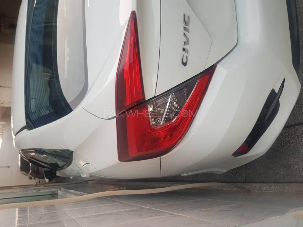 Honda Civic 2016 for Sale in Lahore Honda Civic 2016 for Sale in Lahore Image-4