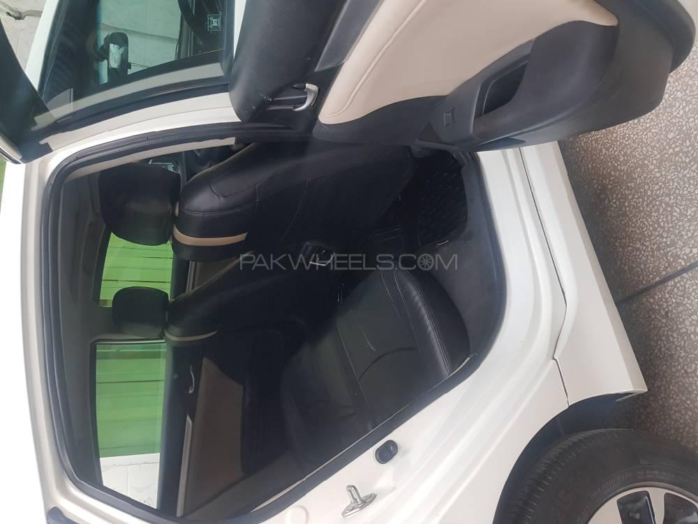 Honda Civic 2016 for Sale in Lahore Honda Civic 2016 for Sale in Lahore Image-5