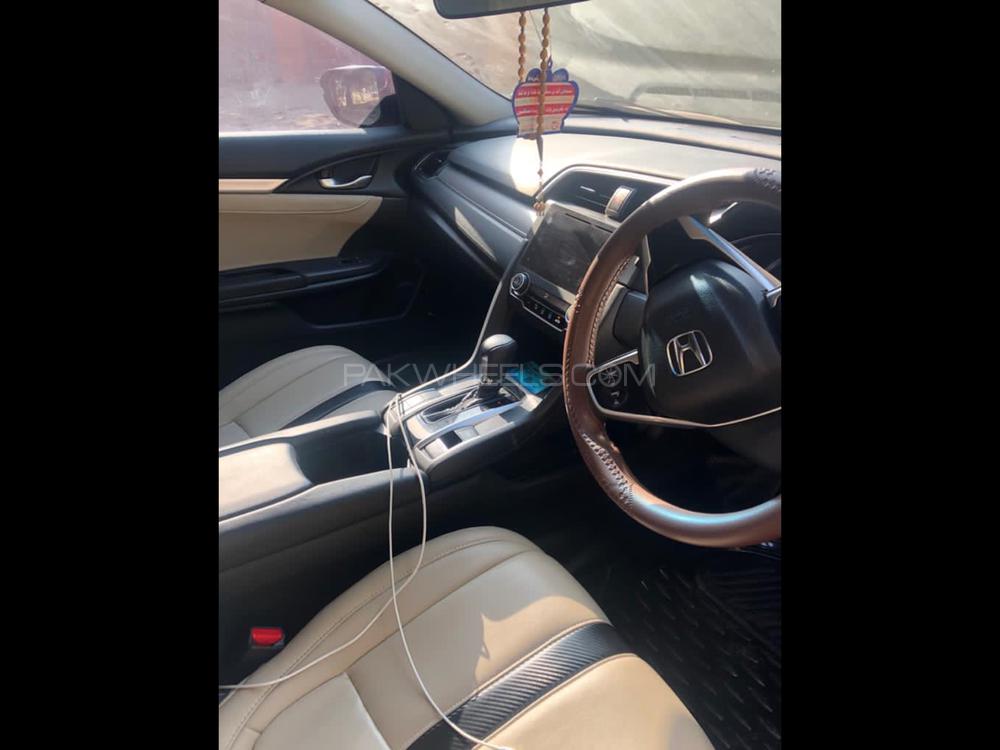 Honda Civic 2019 for Sale in Rahim Yar Khan Honda Civic 2019 for Sale in Rahim Yar Khan Image-4