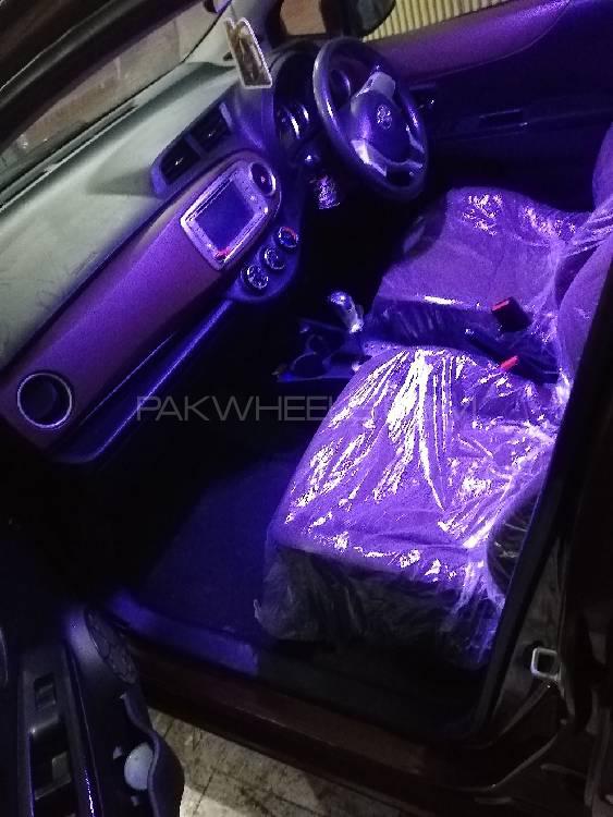 Toyota Vitz 2014 for Sale in Mardan Toyota Vitz 2014 for Sale in Mardan Image-12